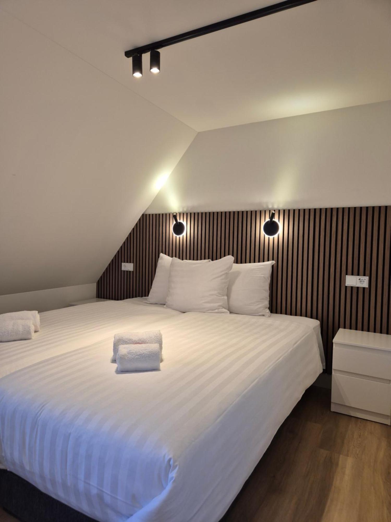 Hotel Den Burg - Digital Access Exterior photo